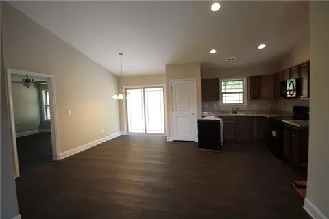 344 S Stonegate Dr, Seneca, SC 29678 photo 3