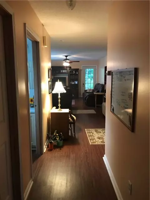 810 Greenville St, Pendleton, SC 29670 photo 3