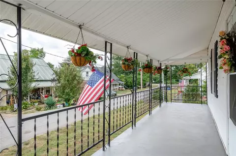 12 Mccaughrin St, Pelzer, SC 29669 photo 6