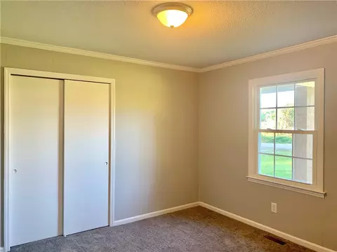 7 Railroad St, Honea Path, SC 29654 photo 9