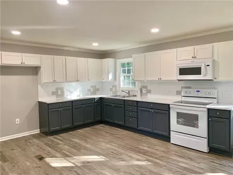 7 Railroad St, Honea Path, SC 29654 photo 4