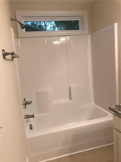 214 Longview Dr, Williamston, SC 29697 photo 8