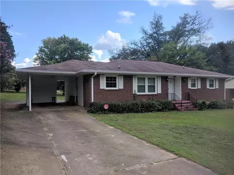 1212 Bolt Dr, Anderson, SC 29621 photo 2