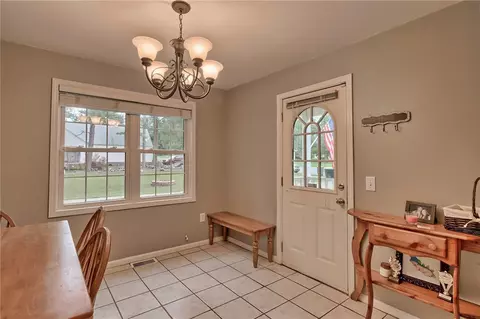 228 Washington Cir, Honea Path, SC 29654 photo 8
