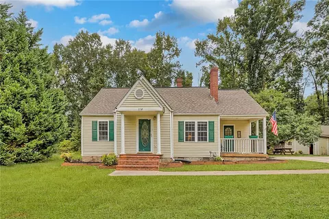 228 Washington Cir, Honea Path, SC 29654 photo 1