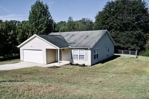 868 Louie Ln, Seneca, SC 29678 photo 1