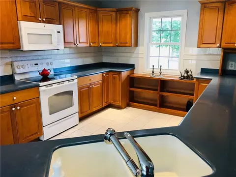 635 Playground Rd, Walhalla, SC 29691 photo 10