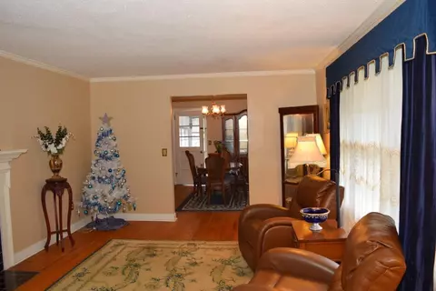 413 W Hampton Ave, Honea Path, SC 29654 photo 9