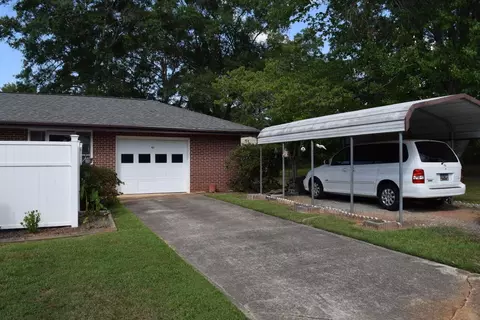 413 W Hampton Ave, Honea Path, SC 29654 photo 6