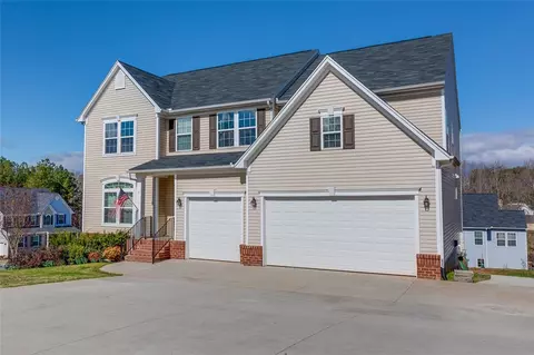 3 Grace Ct, Easley, SC 29642 photo 2