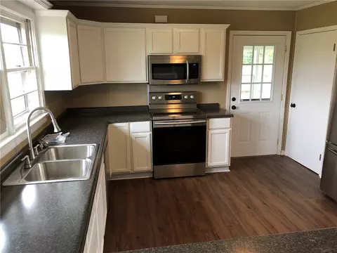 155 Morris Dr, Seneca, SC 29678 photo 5