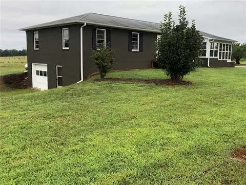 155 Morris Dr, Seneca, SC 29678 photo 1