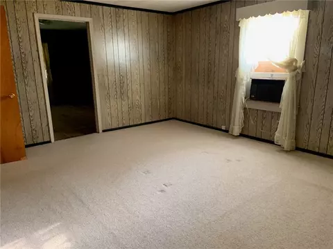 231 Cherokee Rd, Williamston, SC 29697 photo 4
