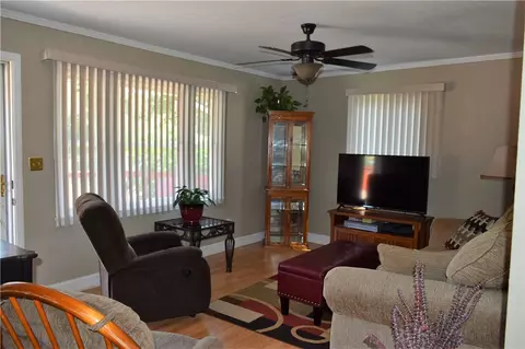 1701 E Park Dr, Anderson, SC 29625 photo 2