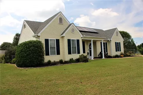 106 Wyndham Dr, Pendleton, SC 29670 photo 2