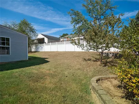 100 Habersham Ct, Easley, SC 29642 photo 3