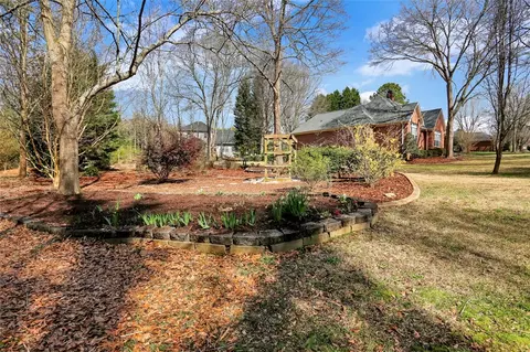 302 Burning Tree Rd, Anderson, SC 29621 photo 32