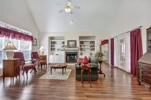 302 Burning Tree Rd, Anderson, SC 29621 photo 4
