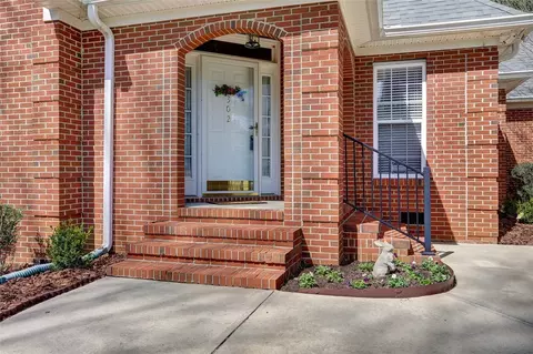 302 Burning Tree Rd, Anderson, SC 29621 photo 3