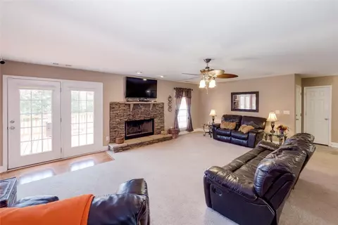 201 Ida Mae Dr, Honea Path, SC 29654 photo 4