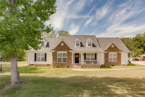 201 Ida Mae Dr, Honea Path, SC 29654 photo 1