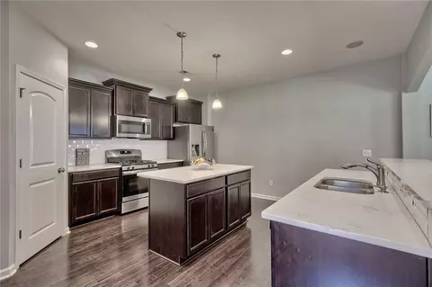 348 Avendell Dr, Easley, SC 29642 photo 5