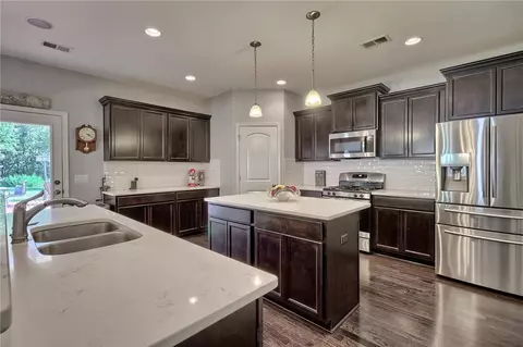 348 Avendell Dr, Easley, SC 29642 photo 10
