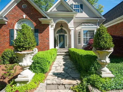 831 Lenhardt Rd, Easley, SC 29640 photo 2