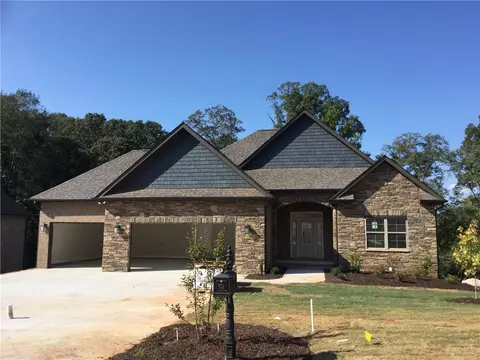 135 Siena Dr, Anderson, SC 29621 photo 1