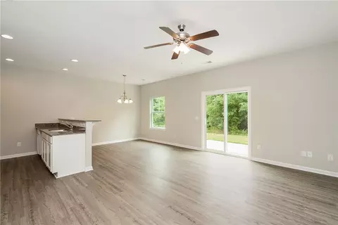 130 Heritage Place Dr, Pendleton, SC 29670 photo 5