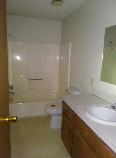 1048 Sharp Dr, Anderson, SC 29625 photo 3