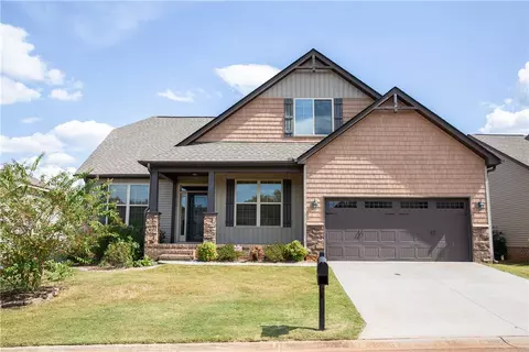 313 S Stonegate Dr, Seneca, SC 29678 photo 1