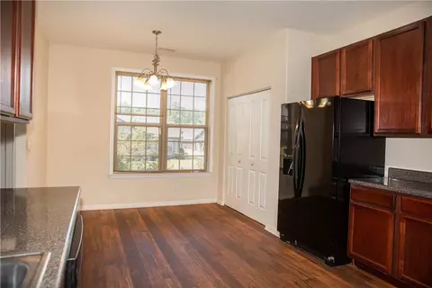 313 S Stonegate Dr, Seneca, SC 29678 photo 5