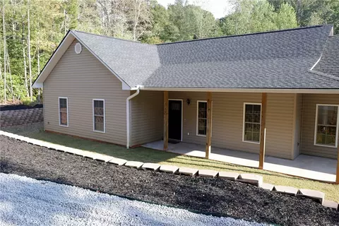 130 Estella Ln, Central, SC 29630 photo 2