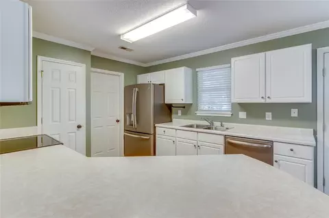 112 Stone Ter, Central, SC 29630 photo 11