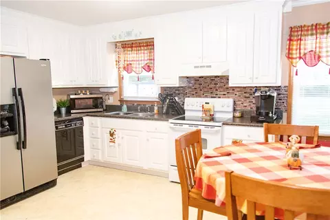 160 Rich Dr, Pelzer, SC 29669 photo 2