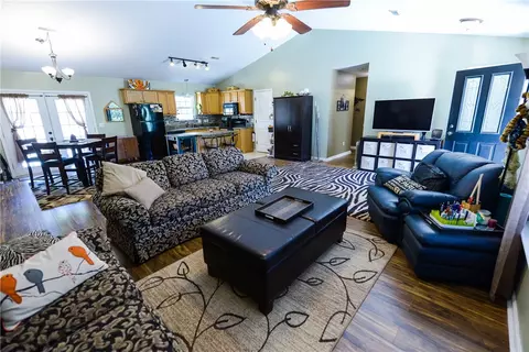 119 James Rd, Easley, SC 29642 photo 2