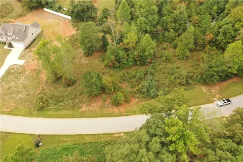302 Stardust Ln, Seneca, SC 29672 photo 1