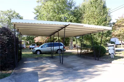 19 Diane Ave, Pelzer, SC 29669 photo 4