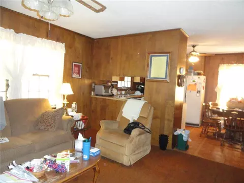 423 Brook Forest Dr, Anderson, SC 29621 photo 4