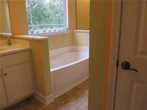 232 Kings Pointe Dr, Seneca, SC 29678 photo 36