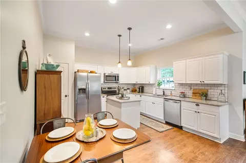 110 W Hampton Ave, Honea Path, SC 29654 photo 9