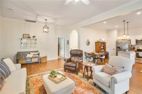 110 W Hampton Ave, Honea Path, SC 29654 photo 6