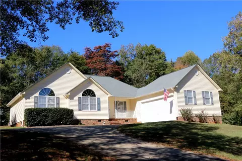 213 Jolly Acres Rd, Anderson, SC 29621 photo 1
