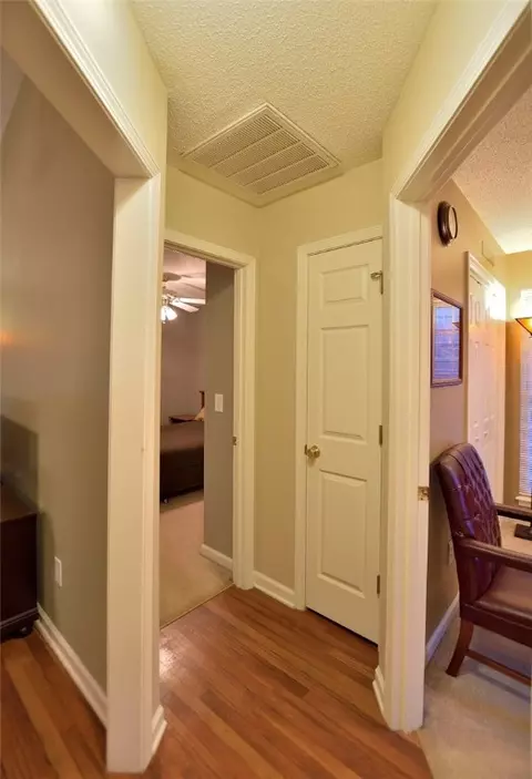 232 Castlebrook Dr, Walhalla, SC 29691 photo 2