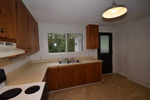 517 E Main St, Pendleton, SC 29670 photo 12