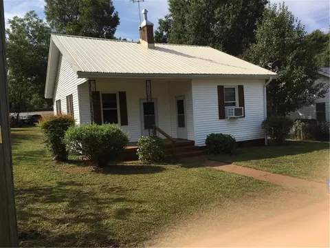 40 Ames St, Seneca, SC 29678 photo 1