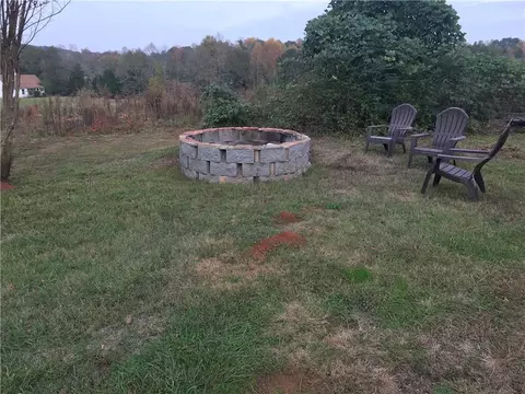 526 Jule Merck Rd, Central, SC 29630 photo 16