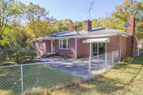 820 Luke Bouknight Rd, Starr, SC 29684 photo 2