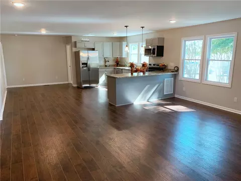 261 Cherish Dr, Easley, SC 29642 photo 4